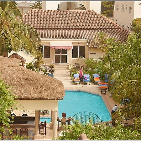 Seaview Gardens Hotel Kololi Buitenkant foto