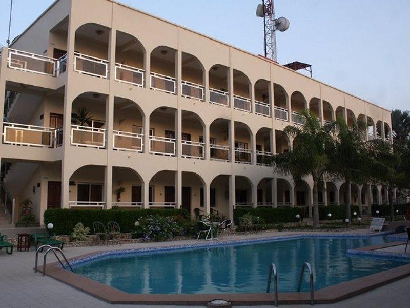 Seaview Gardens Hotel Kololi Buitenkant foto